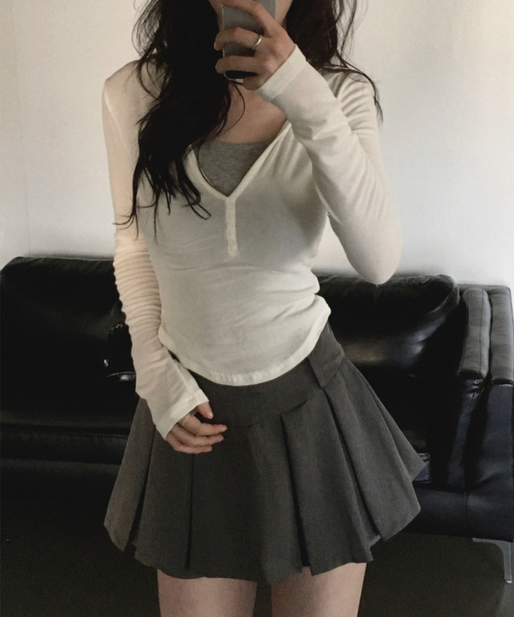 レイヤードボタンスリム長袖フードＴ IVORY