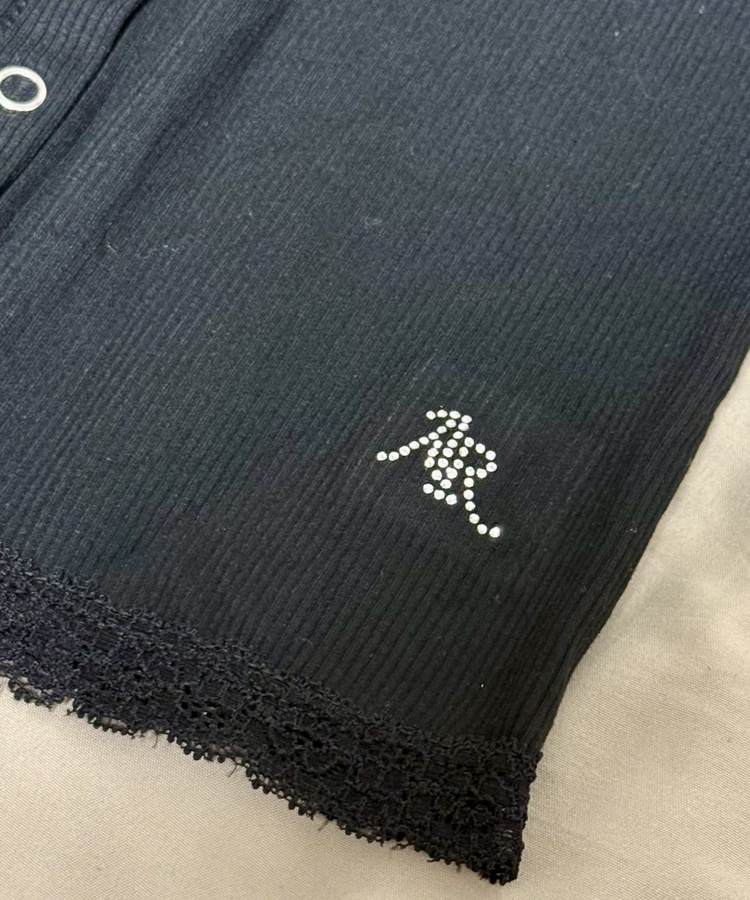 레이스 스냅 버튼 나시 블랙