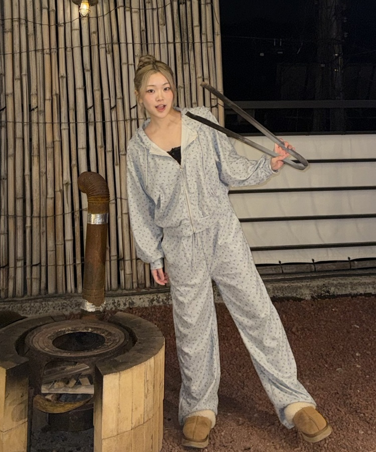 【SET】플라워 패턴 집업 + 스웻 팬츠 그레이