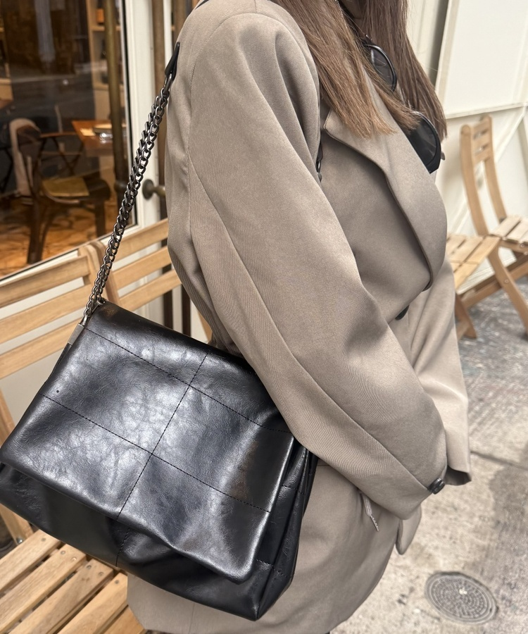 スクエアチェーンクロスバッグ BLACK