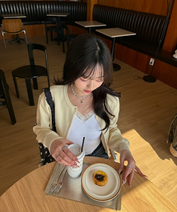 カップ付きレースキャミソール WHITE