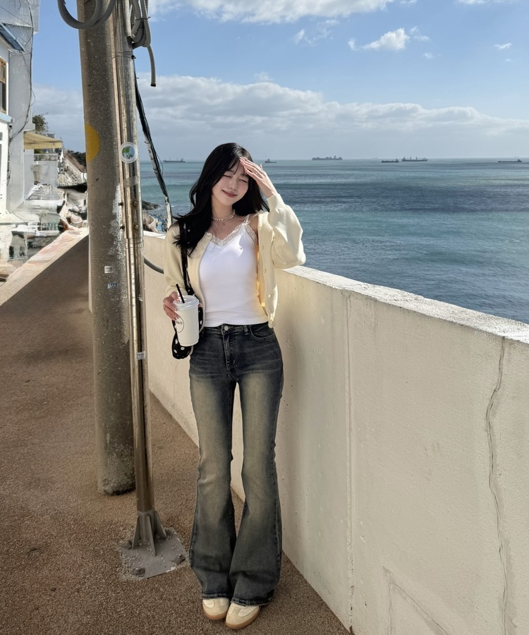 カップ付きレースキャミソール WHITE