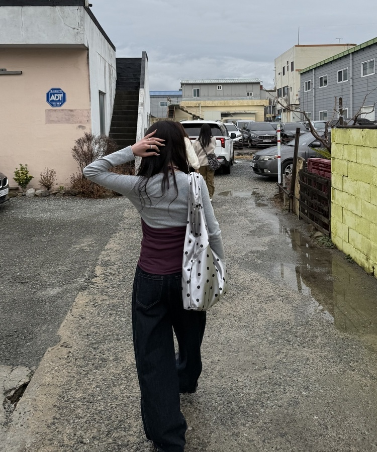 홀터넥 나시 자주