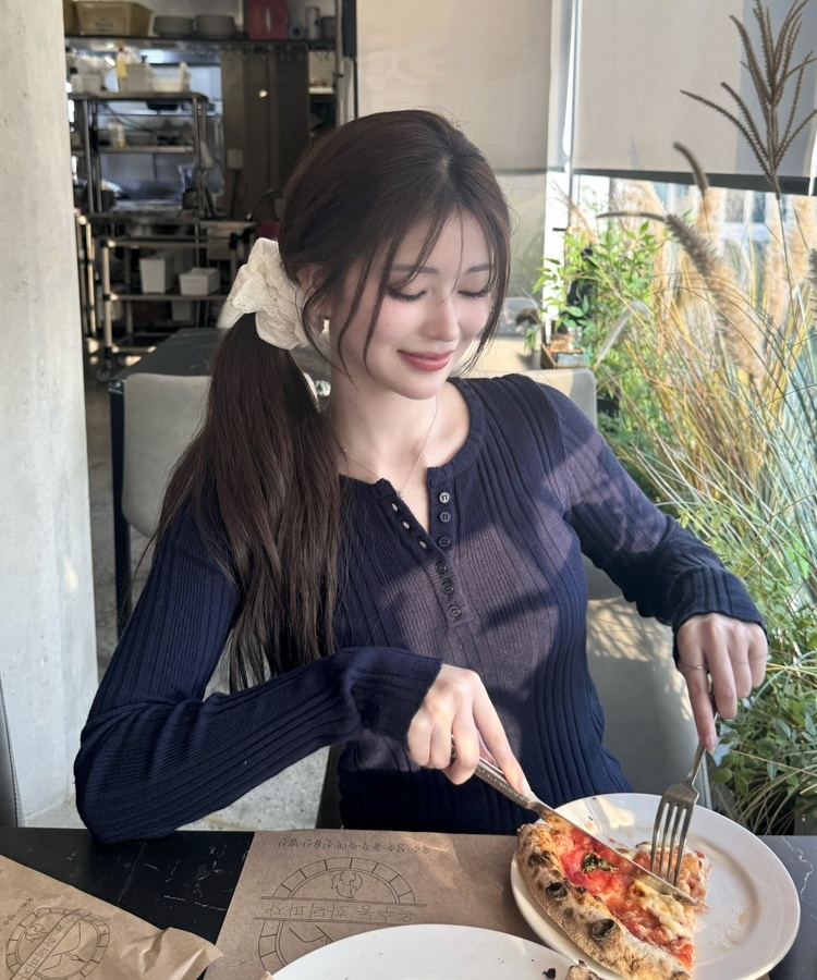 골지 헨리넥 니트 네이비