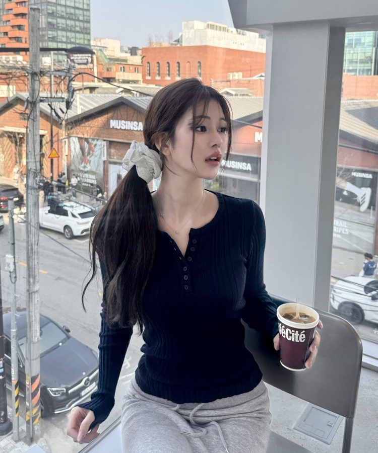 골지 헨리넥 니트 네이비