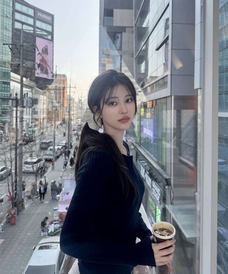 골지 헨리넥 니트 네이비