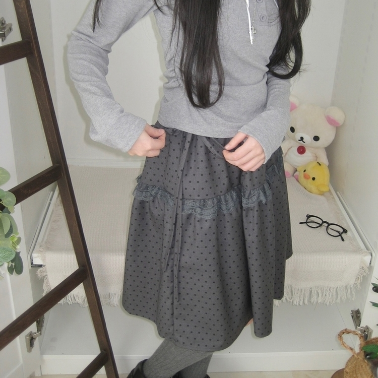 무채색 도트 사이드리본 밴딩 레이스 캉캉 미디 스커트 봄 여름 가을 겨울 하객 개강 일 그레이
