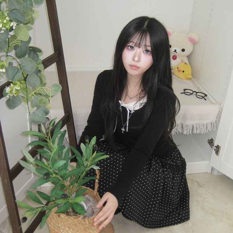 무채색 도트 사이드리본 밴딩 레이스 캉캉 미디 스커트 봄 여름 가을 겨울 하객 개강 일 블랙