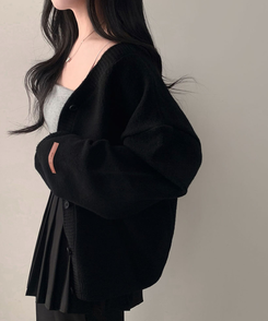 Vネックレザーラベルカーディガン(5color) BLACK