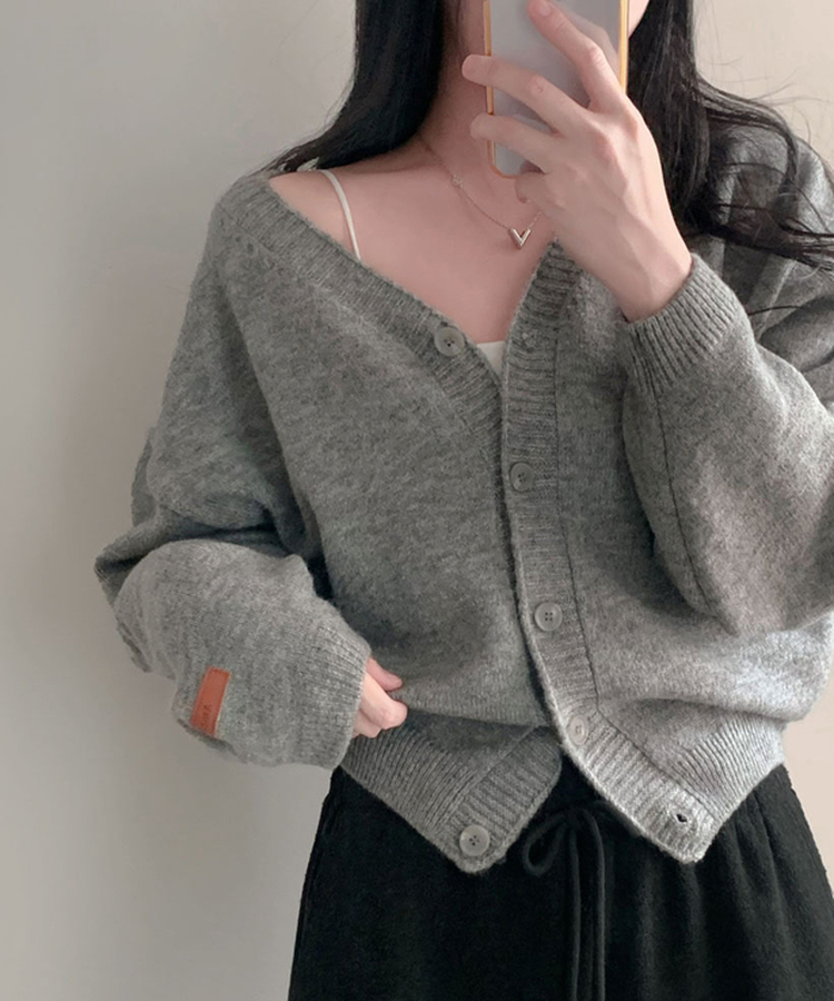 Vネックレザーラベルカーディガン(5color) GREY