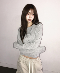 ベーシックデイリースリム無地長袖Tシャツ(5color) Merange Gray