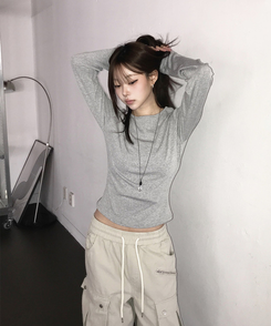 ベーシックデイリースリム無地長袖Tシャツ(5color) Merange Gray