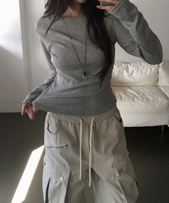 ベーシックデイリースリム無地長袖Tシャツ(5color) Merange Gray