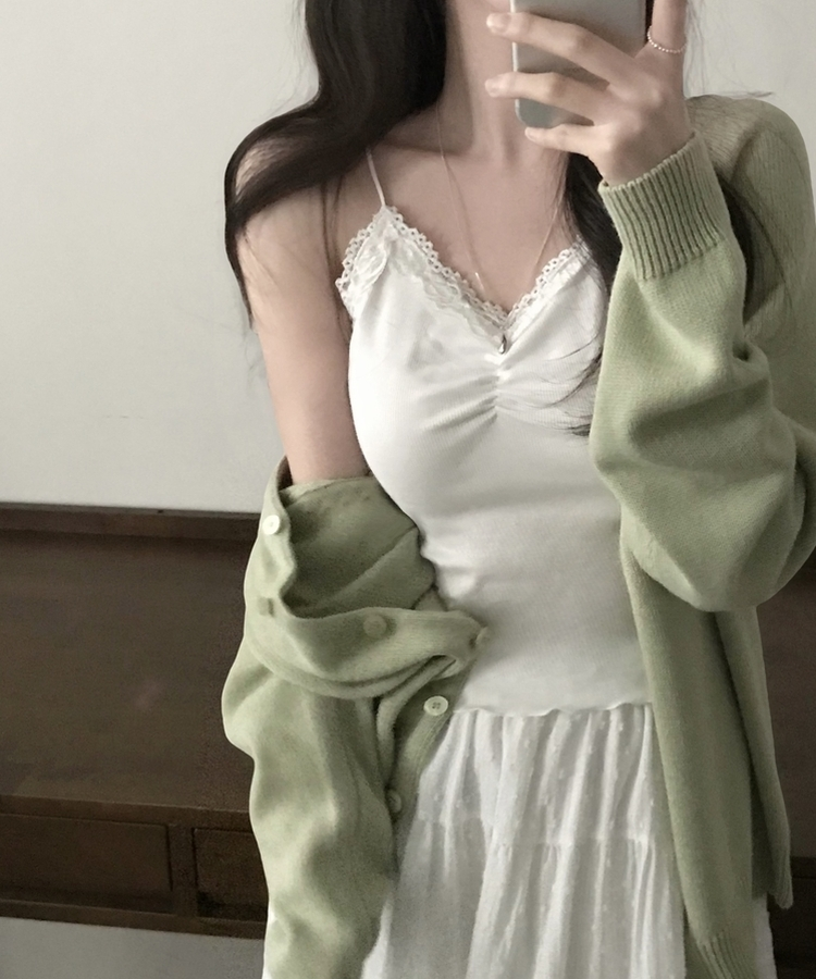 로제 레이스 꽃 셔링 슬리브리스 나시 아이보리