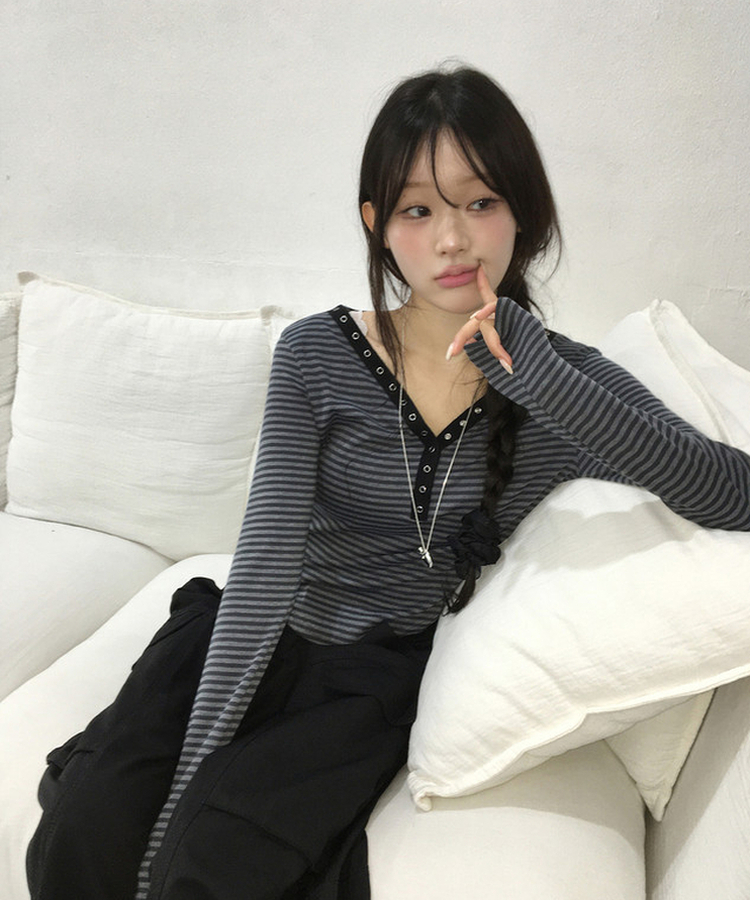 ボタンストライプトップス CHARCOAL