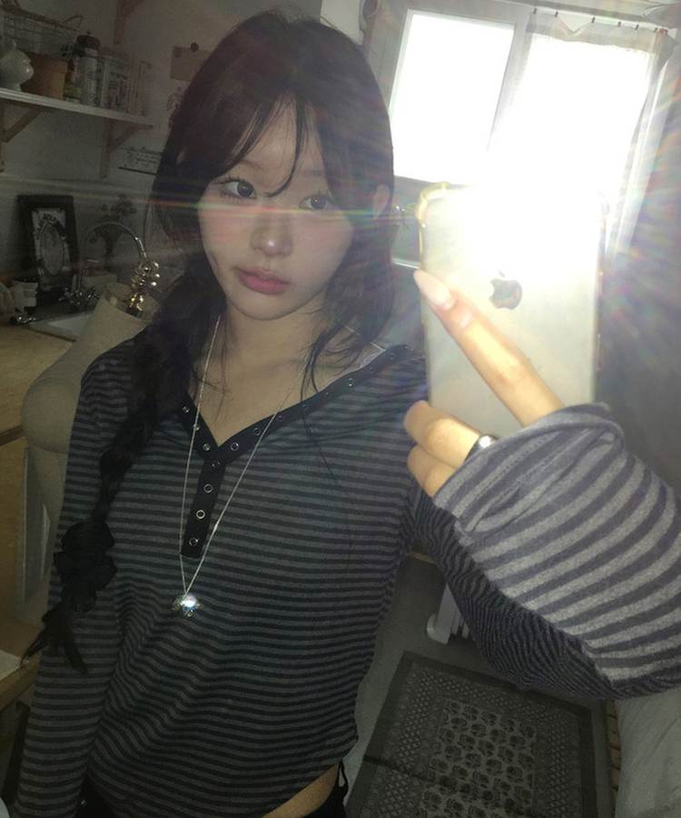 ボタンストライプトップス CHARCOAL