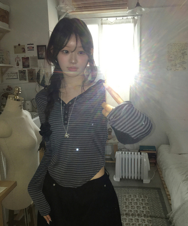 ボタンストライプトップス CHARCOAL