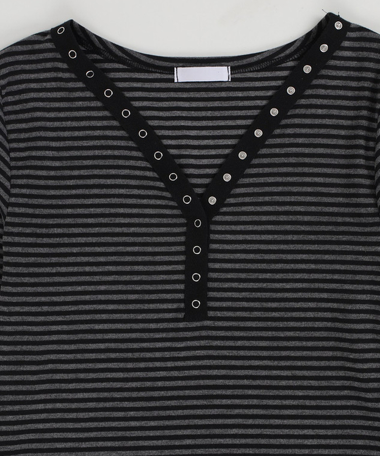 ボタンストライプトップス