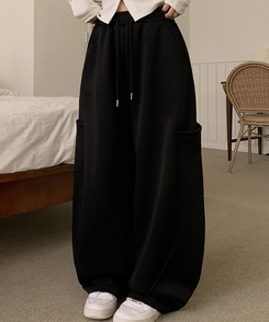 カーブワイドパンツ BLACK