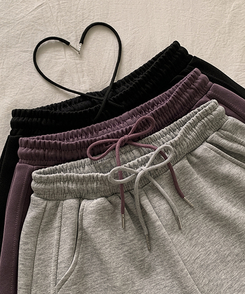 カーブワイドパンツ