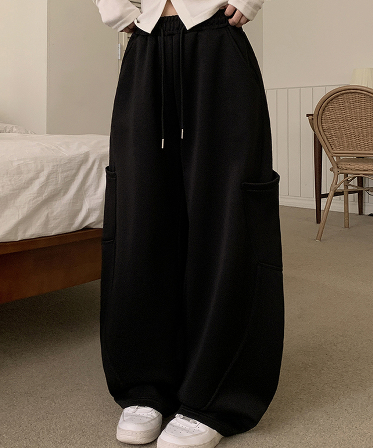 カーブワイドパンツ BLACK