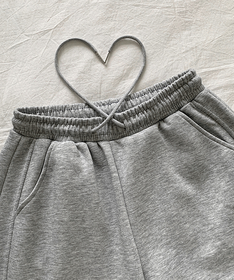 カーブワイドパンツ