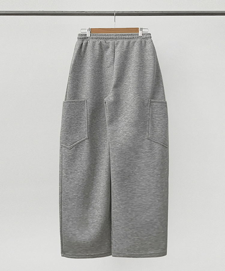 カーブワイドパンツ