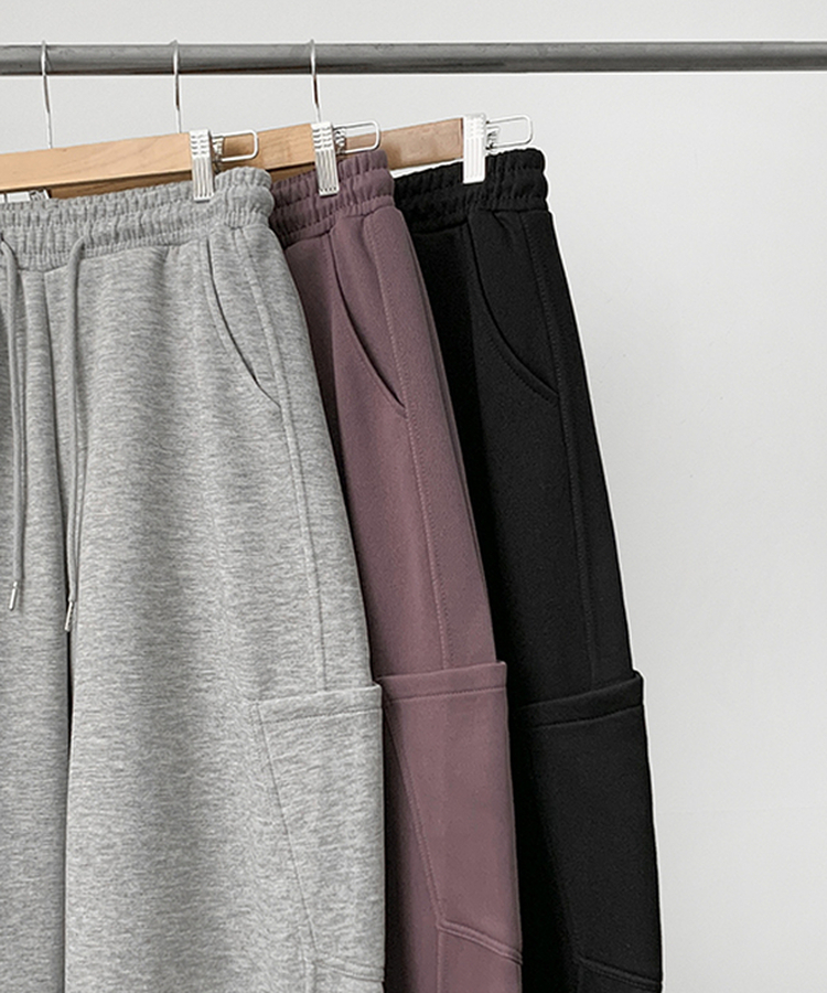 カーブワイドパンツ