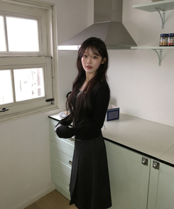 シンプルミディスカート BLACK