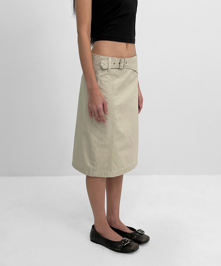 ウォッシュドレザーフラットシューズ BROWN