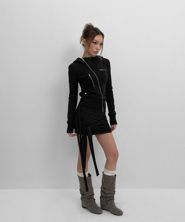 アンバランスフードジップアップ BLACK