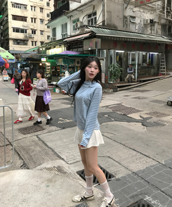 ボタンフードトップス SKY BLUE