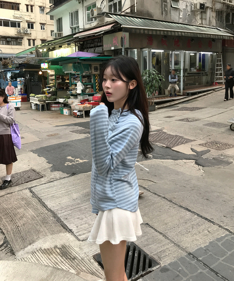 ボタンフードトップス SKY BLUE