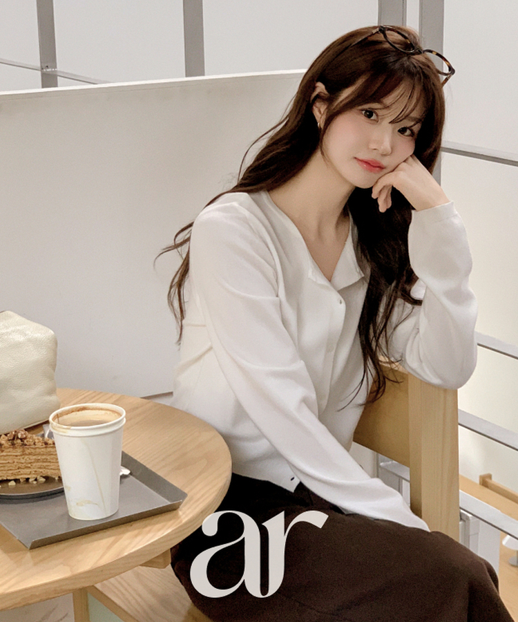 (なめらかタッチ / 華奢見え / デイリーカーディガン♥) シルバーペンダント付き ベーシックラウンドカーディガン IVORY