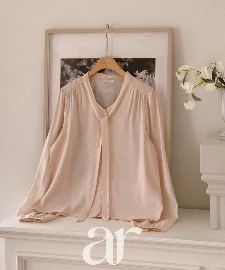 （MADE／着回し力抜群／シワになりにくい／ベストセラー♥）タイ付き 長袖ブラウス