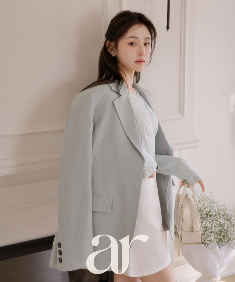 （MADE／ブランド級クオリティ／上品シルエット／シワになりにくい）シングルボタン バックベント テーラードジャケット SKYBLUE