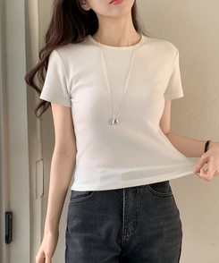 (モダール＋しっかりスパン／細見えフィット)   コットン 無地 クロップド 半袖Tシャツ   IVORY