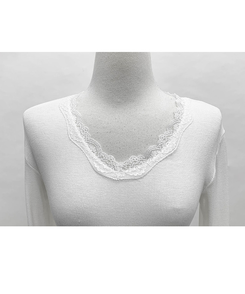 レースVネックTシャツ
