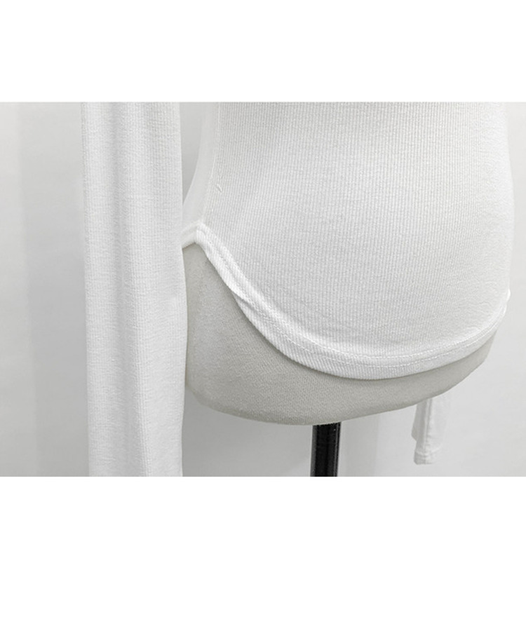 レースVネックTシャツ