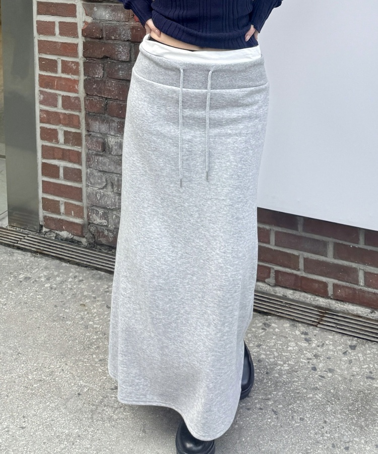 허리 배색 레이어드 스웻 맥시 스커트 그레이