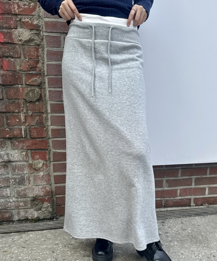 허리 배색 레이어드 스웻 맥시 스커트 그레이
