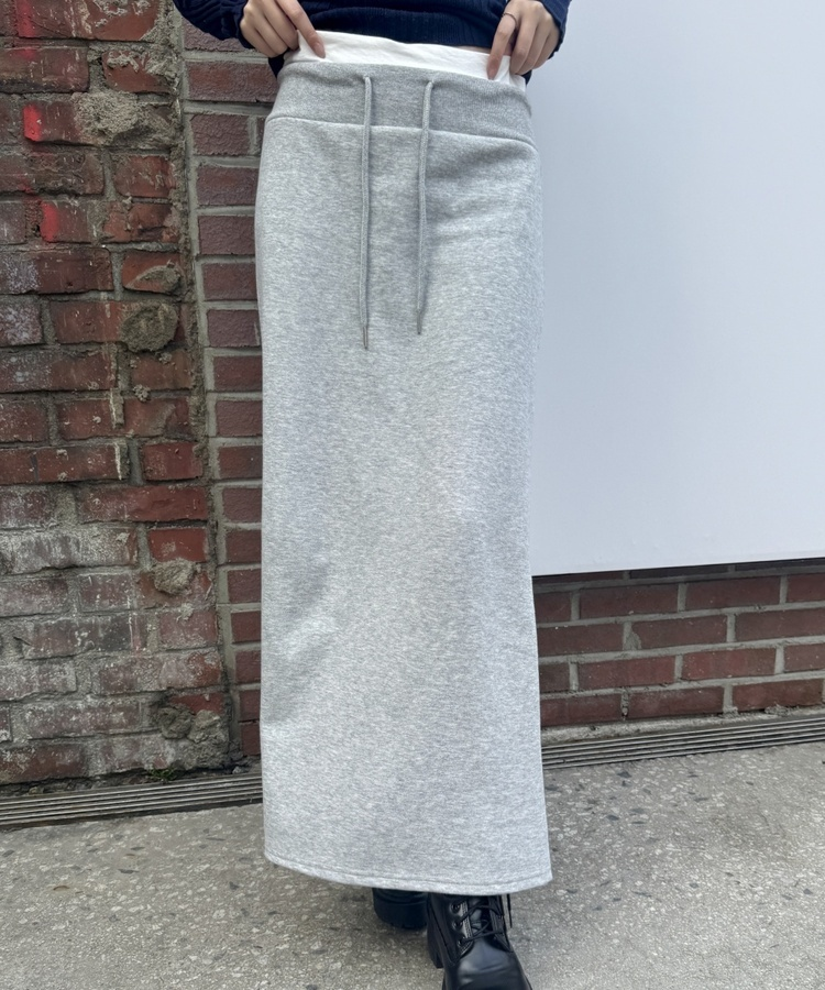 허리 배색 레이어드 스웻 맥시 스커트 그레이