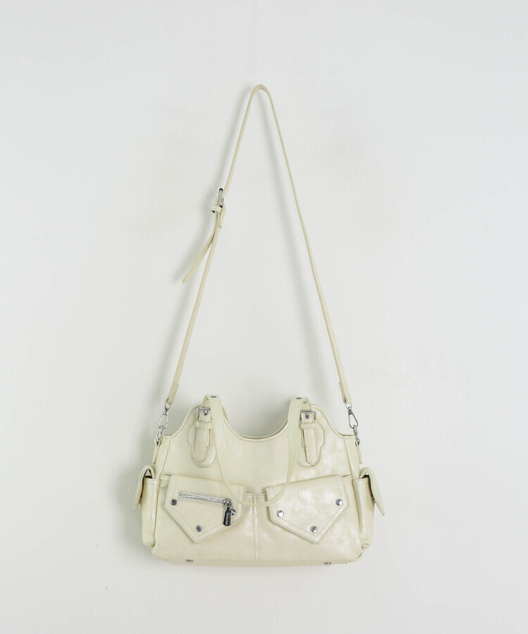 【今回の企画展限定キーリング贈呈】Y2Kマルチポケットショルダーバッグ