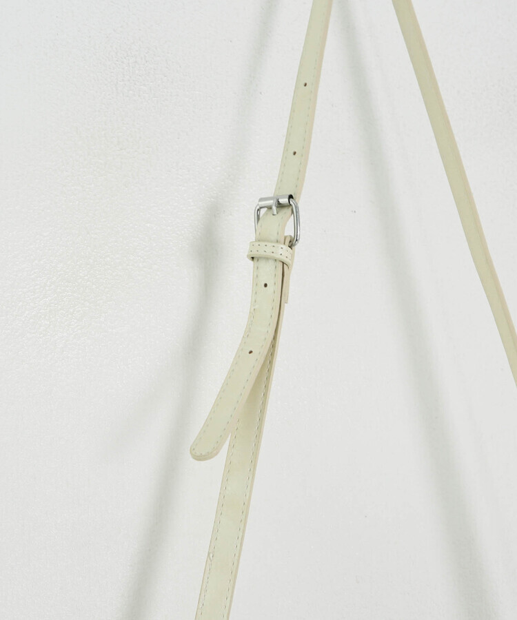 【今回の企画展限定キーリング贈呈】Y2Kマルチポケットショルダーバッグ