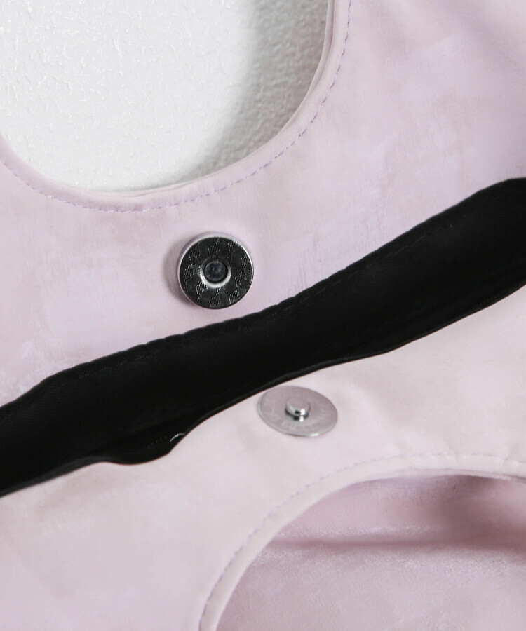 【今回の企画展限定キーリング贈呈】スエードアイレットスクエアバック