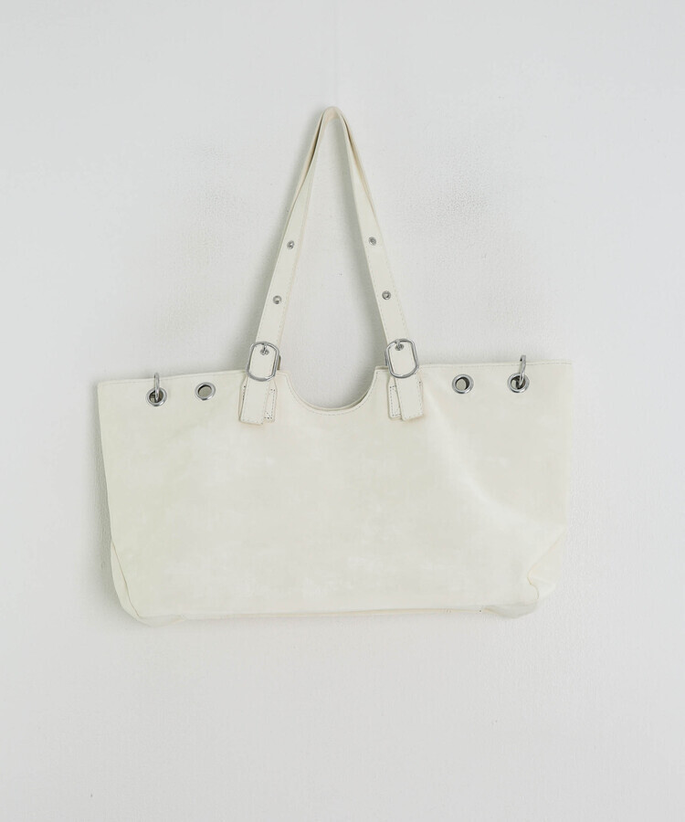 【今回の企画展限定キーリング贈呈】スエードアイレットスクエアバック