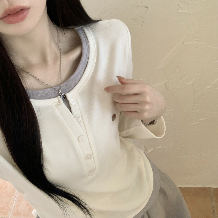 레이어드 펜던트 허리셔링 헨리넥 버튼 배색 레이어드 라운드넥 긴팔티셔츠 아이보리