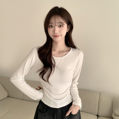 スリムフィットデイリー長袖Tシャツ IVORY