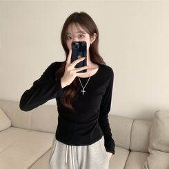 スリムフィットデイリー長袖Tシャツ BLACK