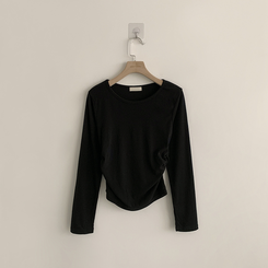 スリムフィットデイリー長袖Tシャツ